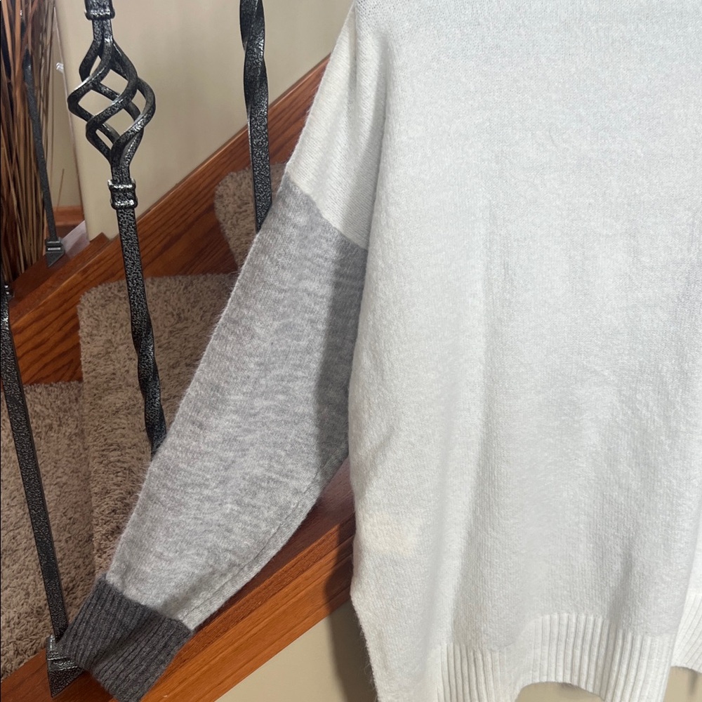 Tribal Two-Tone Knit Sweater in Black & Cream - Picture 8 of 8